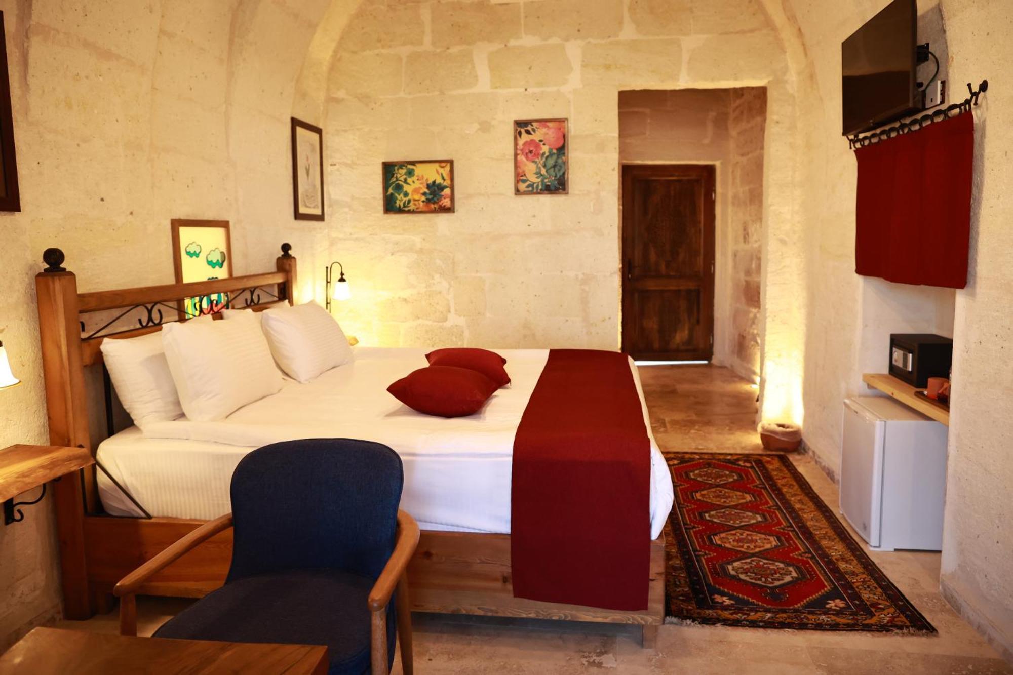 Peruna Cave Hotel