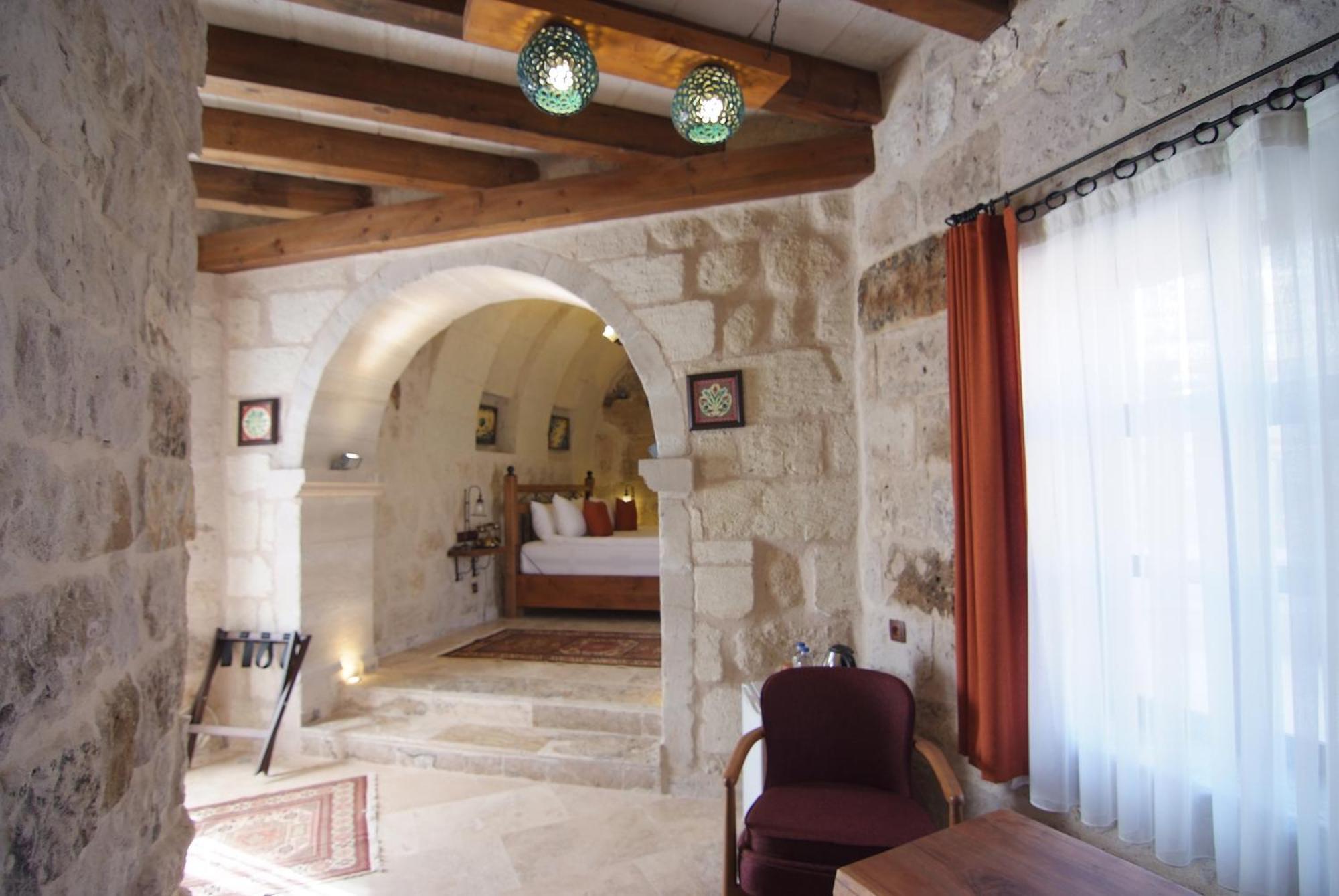 Hotel Peruna Cave