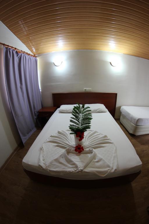 Adora Hotel 3* Kizilot