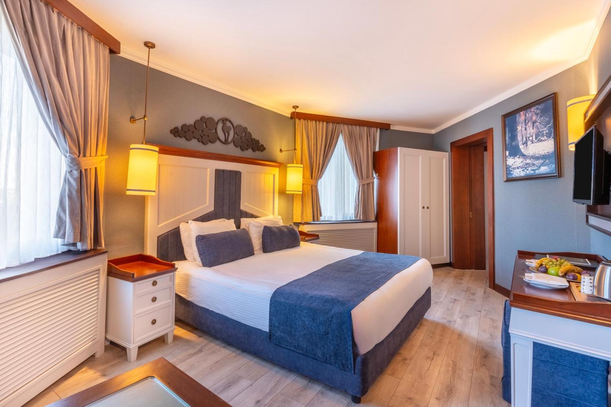 Mirada Del Hotel 5*
