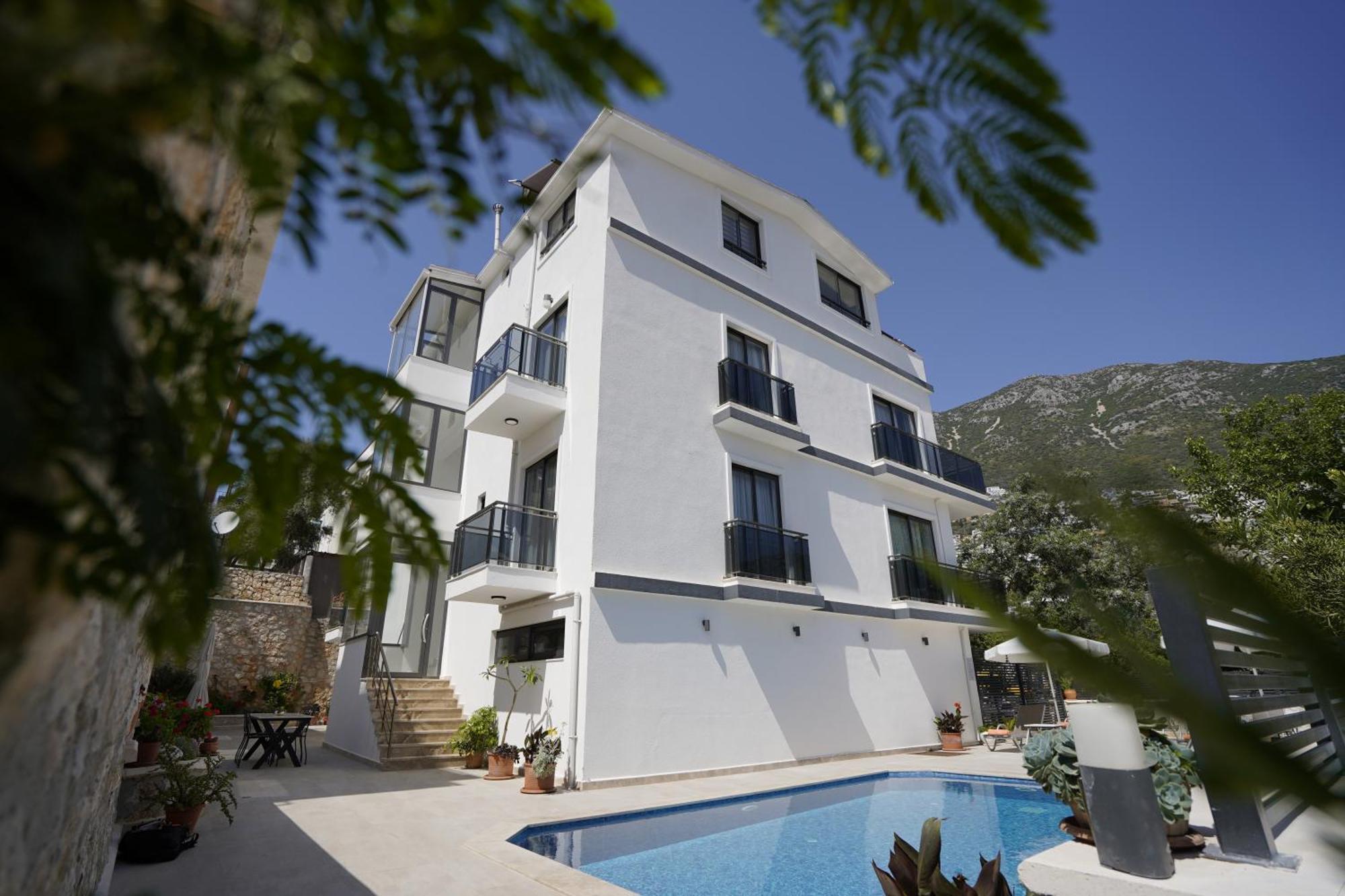 Kaya * Kalkan