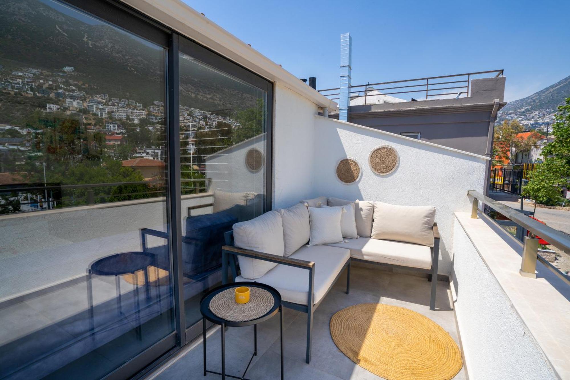 Kaya Apartment *