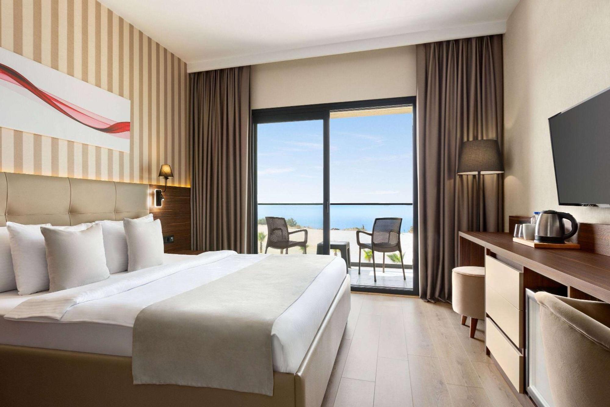 Ramada By Wyndham *