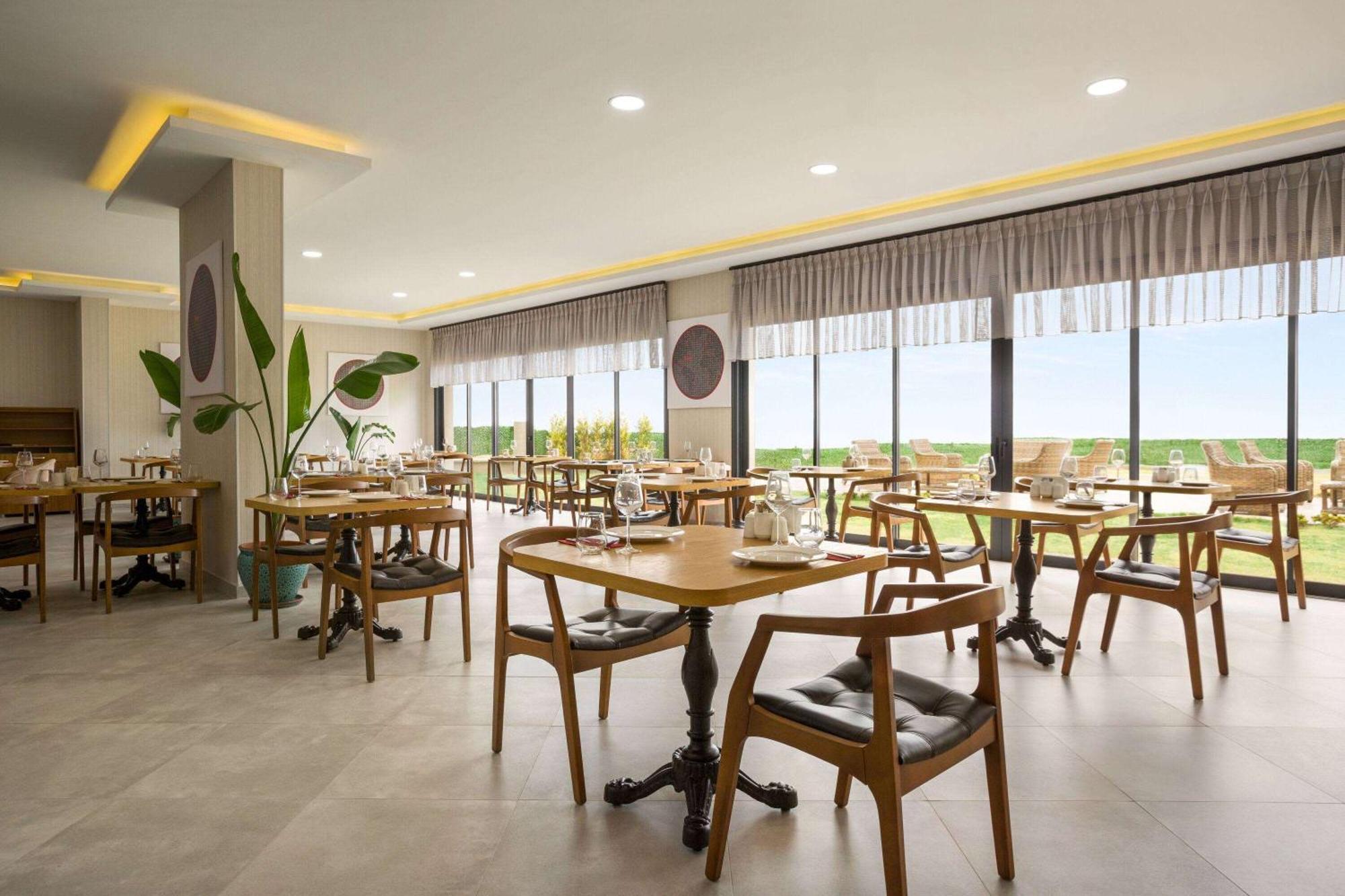 Ramada By Wyndham Hotel Cesme