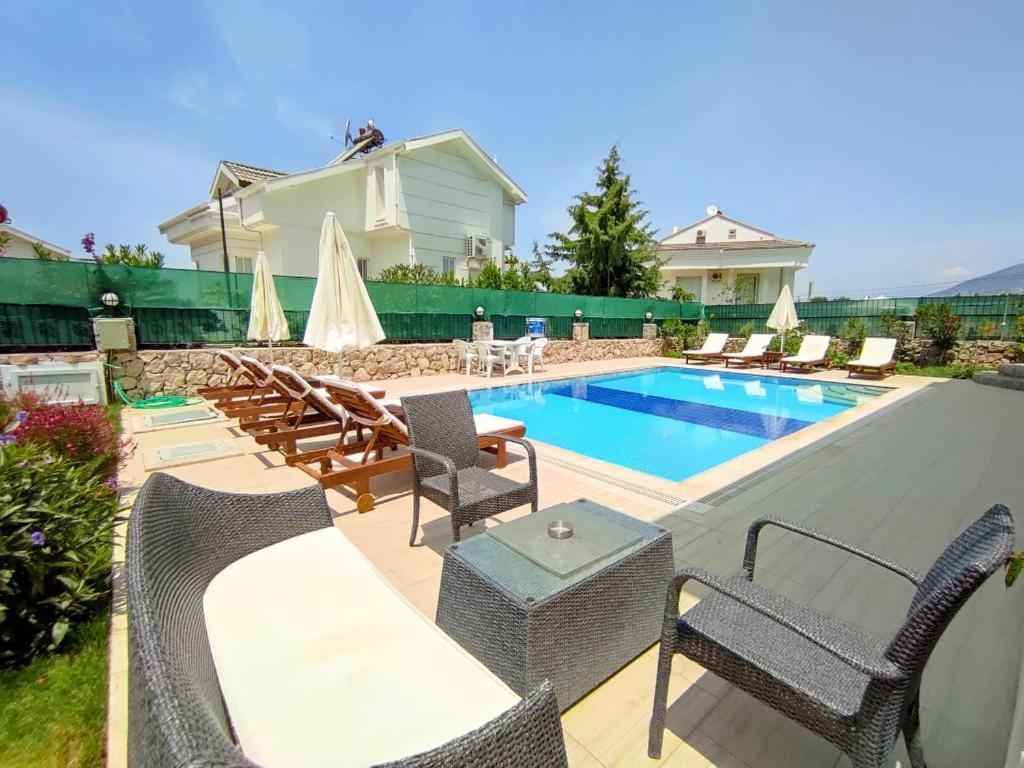 Alpine At Hisaroenue Oeluedeniz Ovacik 6+2, 12 People Villa *
