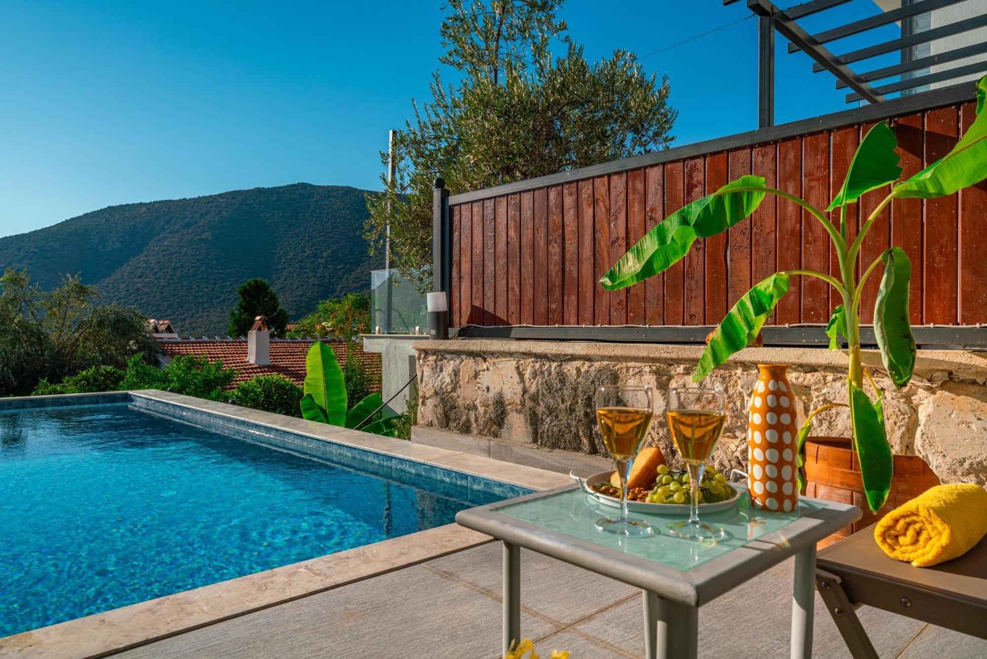 Kaya Kalamar Apartment