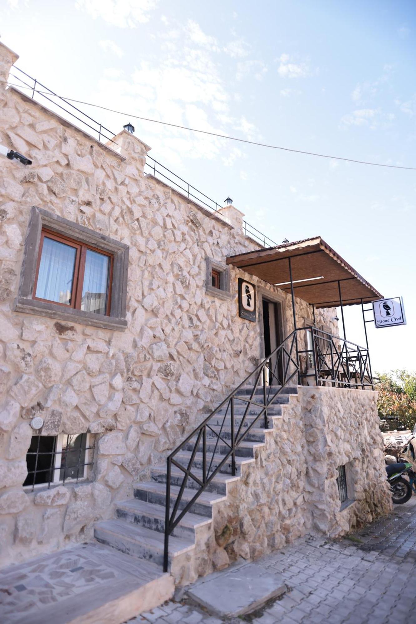 Hotel Stone Owl & Restaurant 3*