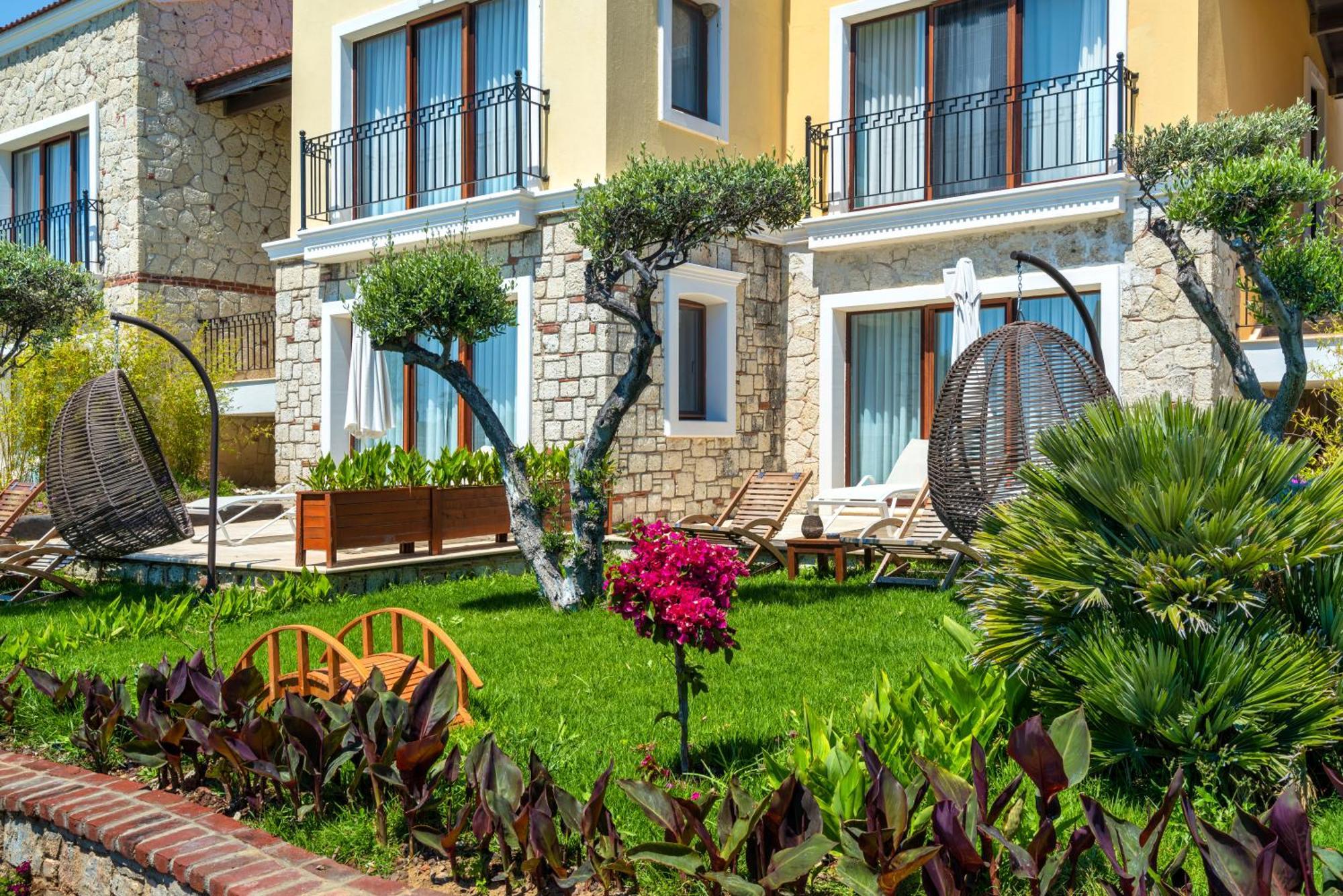 Cocos The Club Solto Alacati