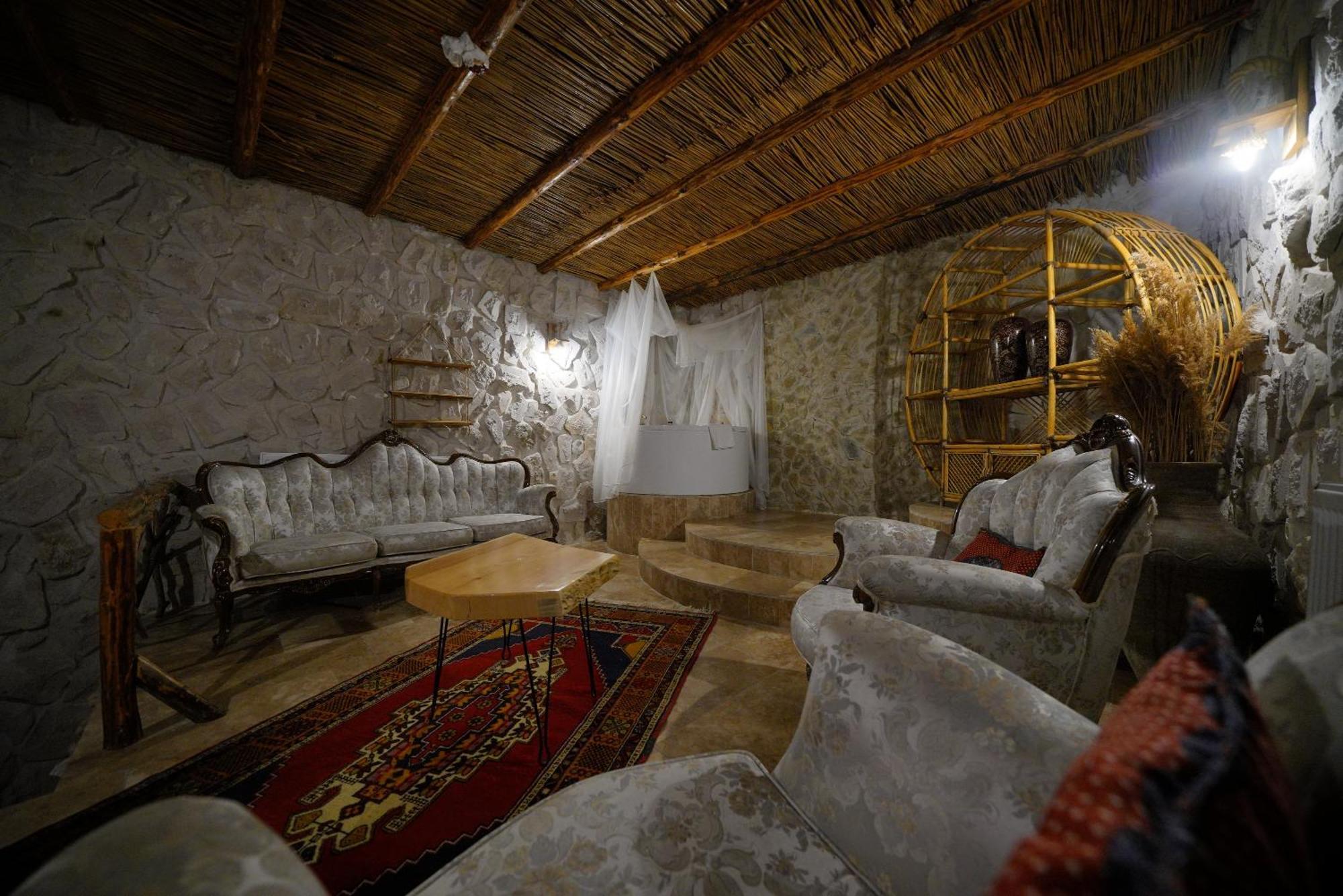 Cappadocia Nar Cave House & Swimming Pool 3*