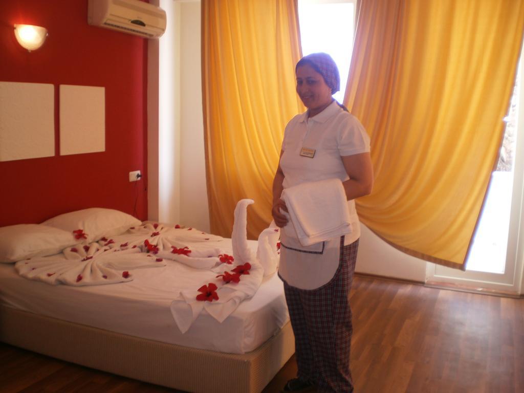 Skys Hotel 3*