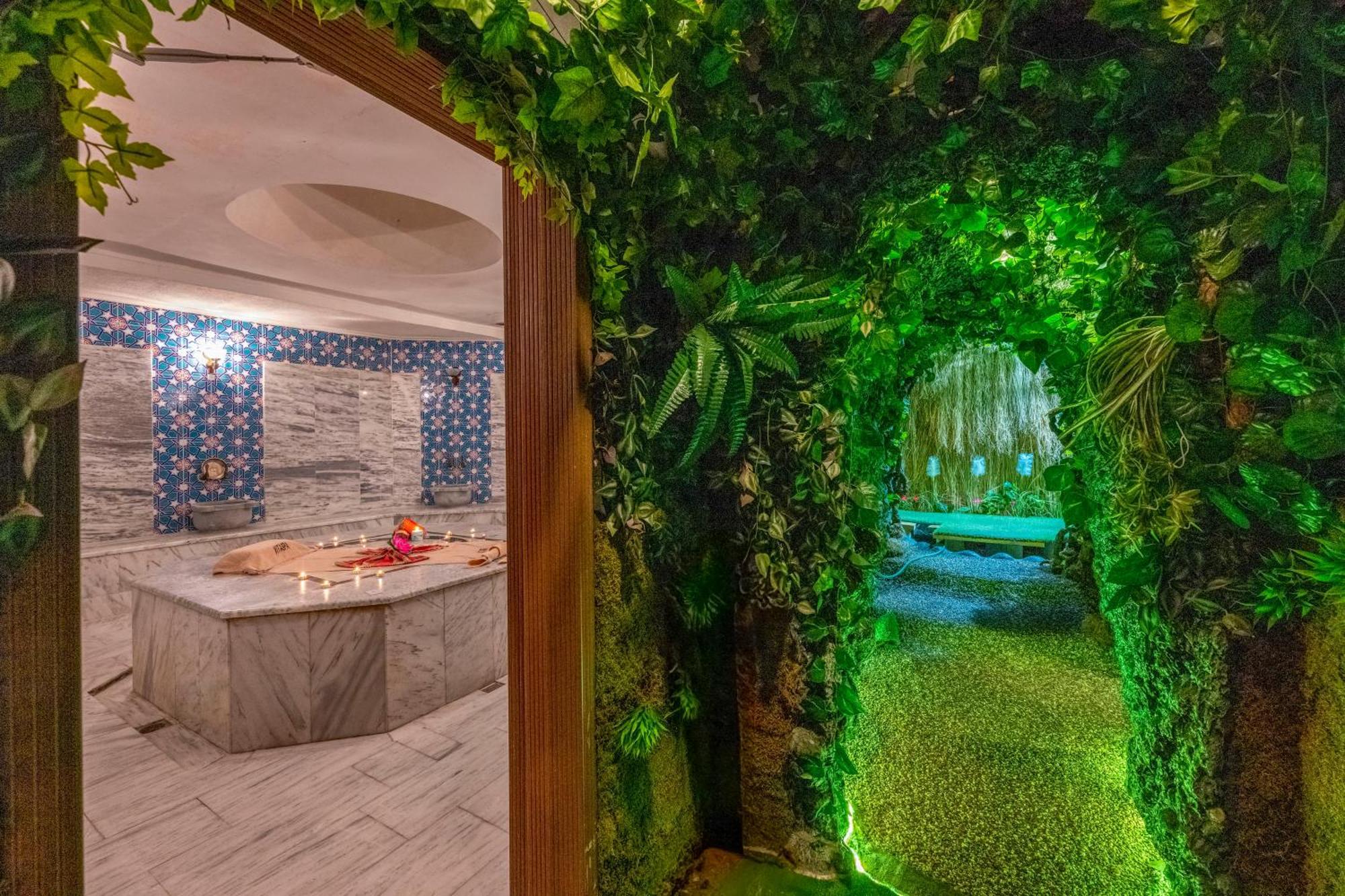 Hotel Litros & 4*