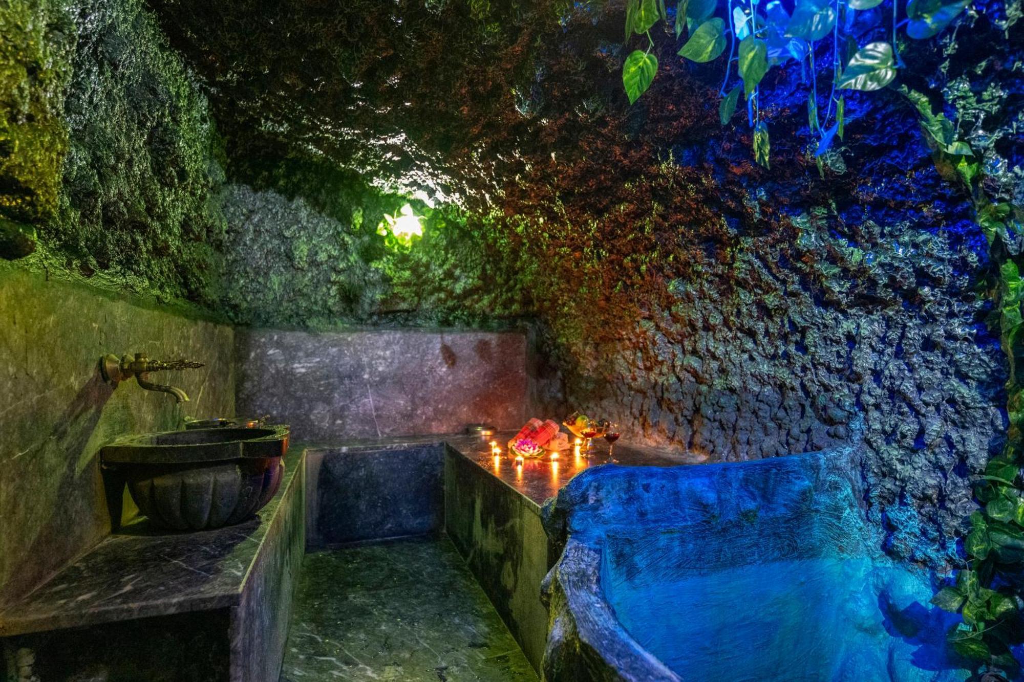 Litros & 4* Istanbul