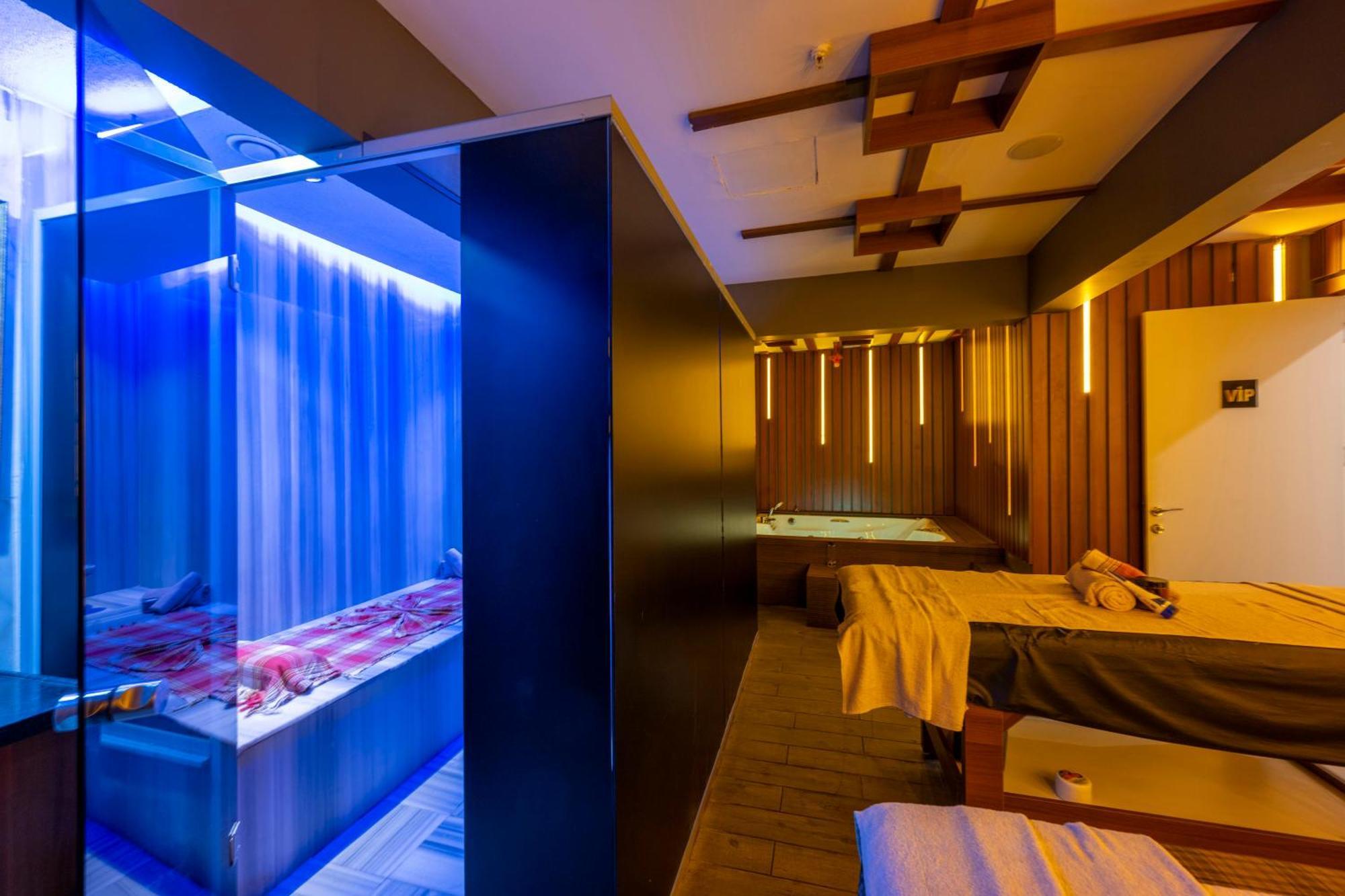 Litros & 4* Istanbul