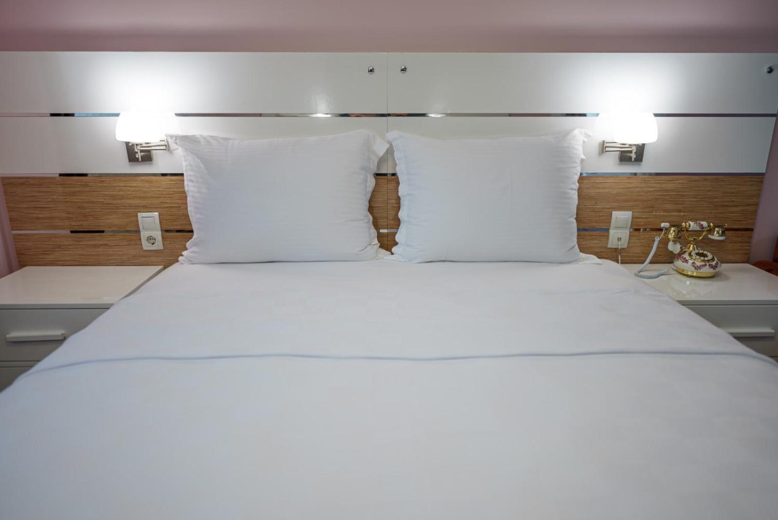 Hotel Tok Epik