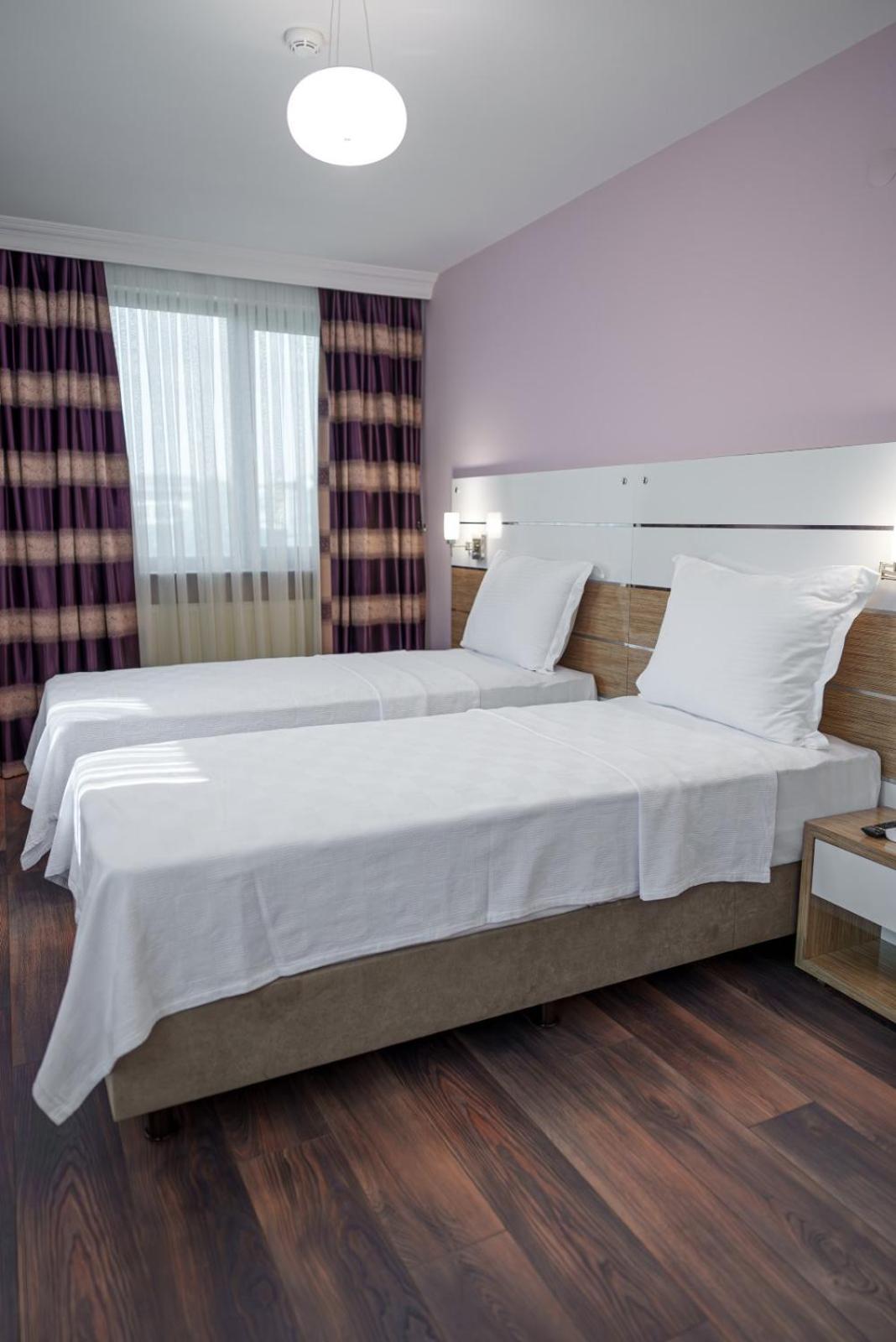 Tok Epik Hotel