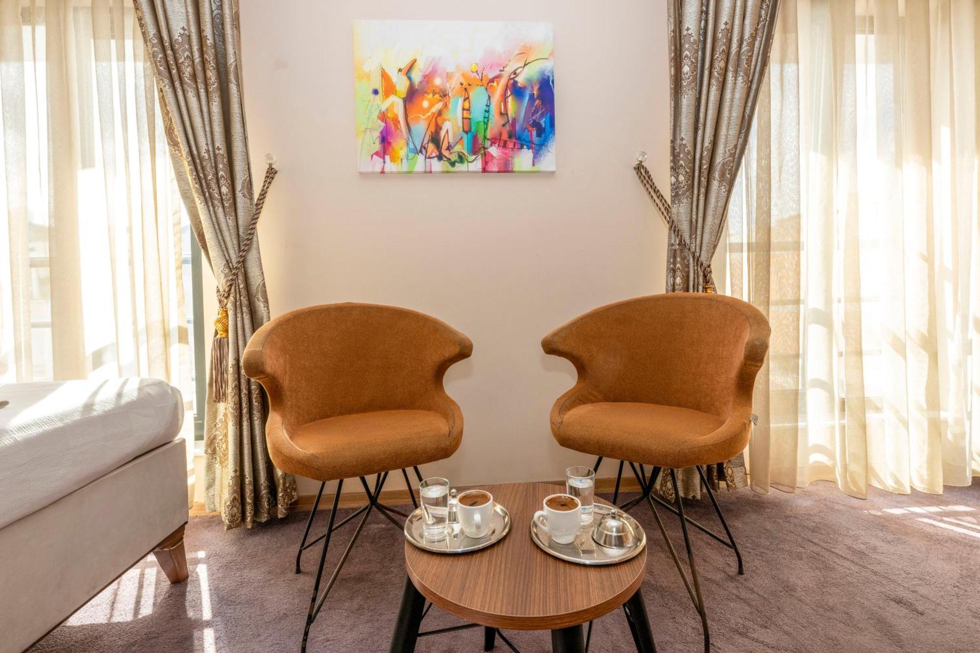Litros & 4* Istanbul