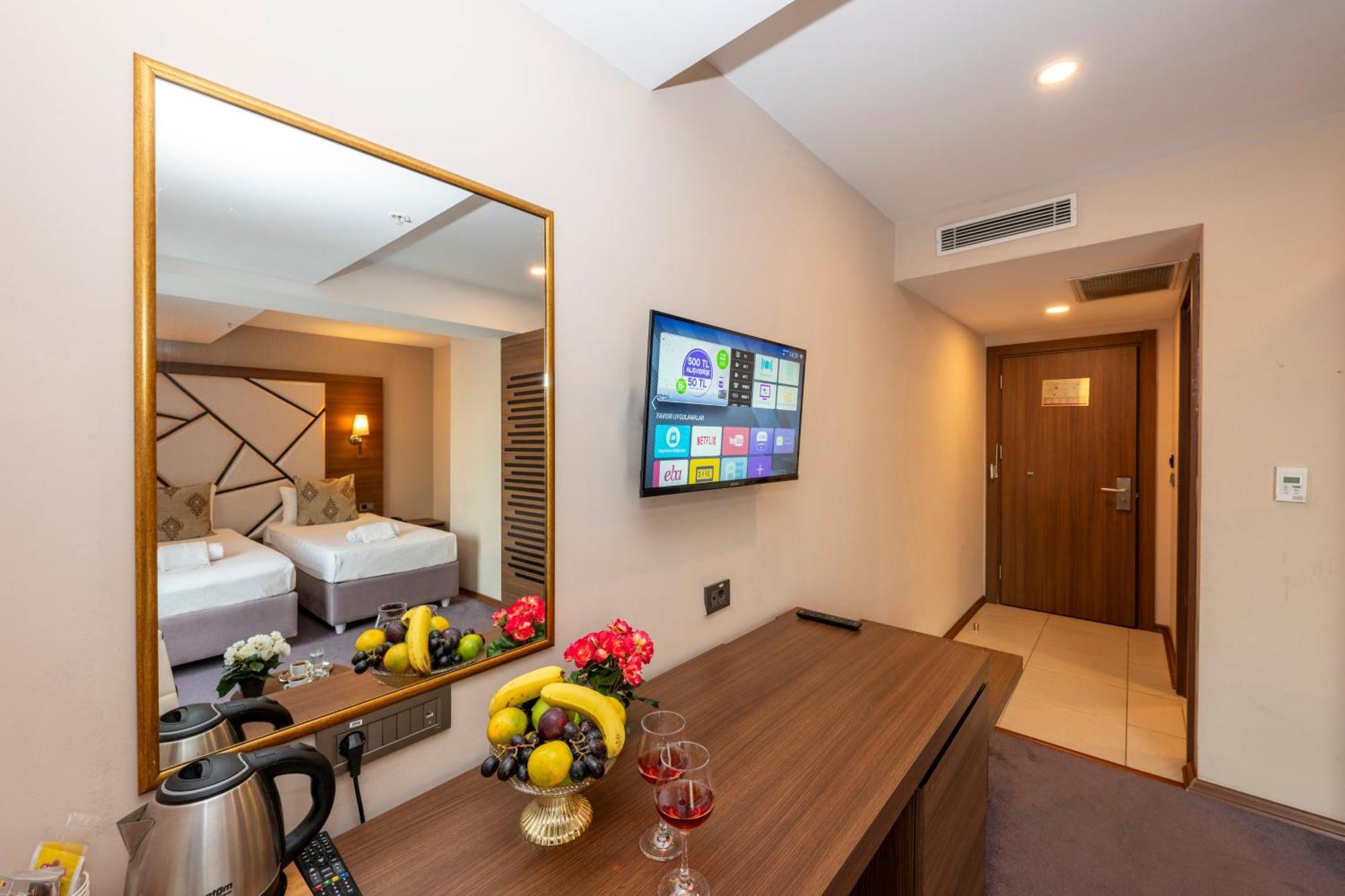 Hotel Litros &