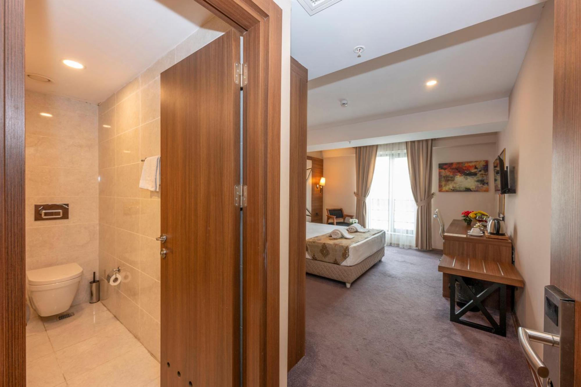Hotel Litros &