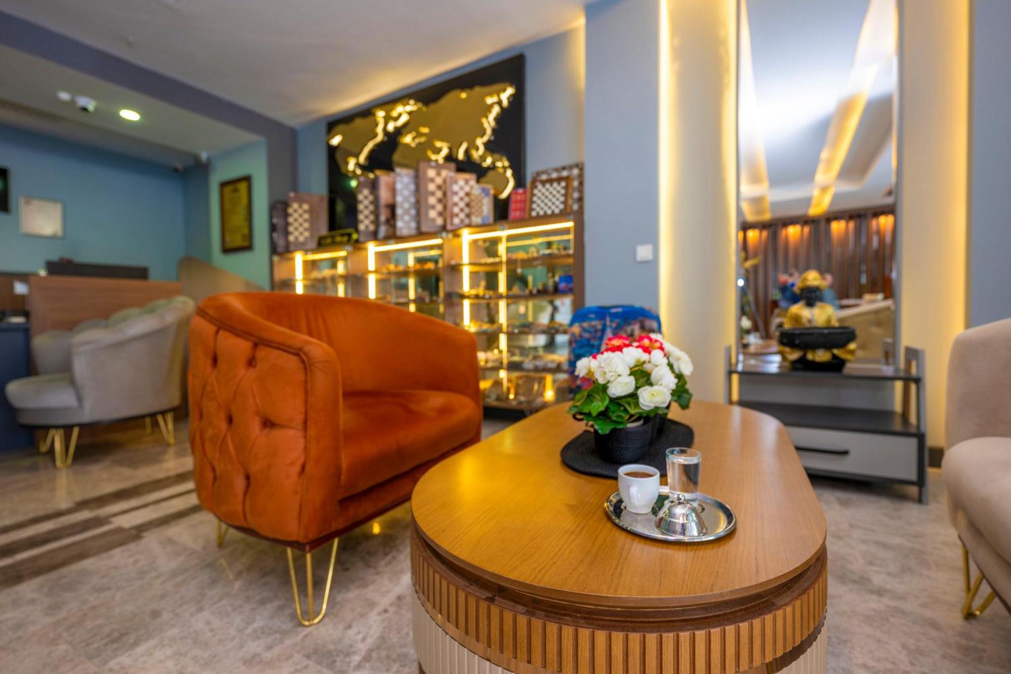 Hotel Litros &