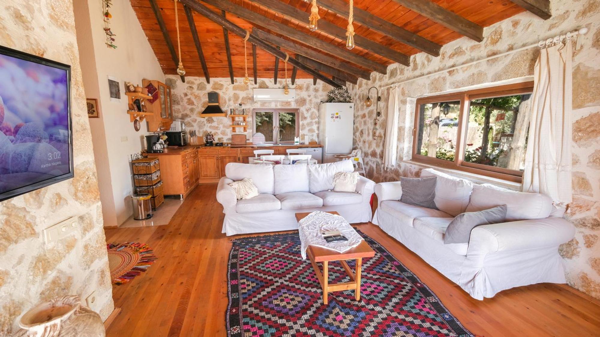 Likya House - Deniz Ve Doga Manzarali, Havuzlu Villa *