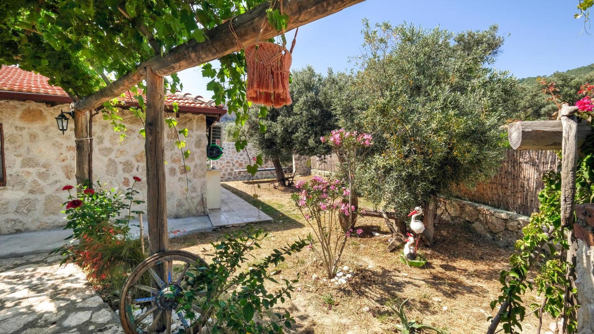 Likya House - Deniz Ve Doga Manzarali, Havuzlu * Patara