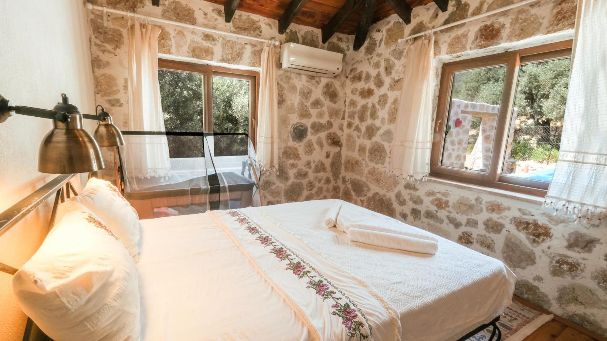 Villa Likya House - Deniz Ve Doga Manzarali, Havuzlu