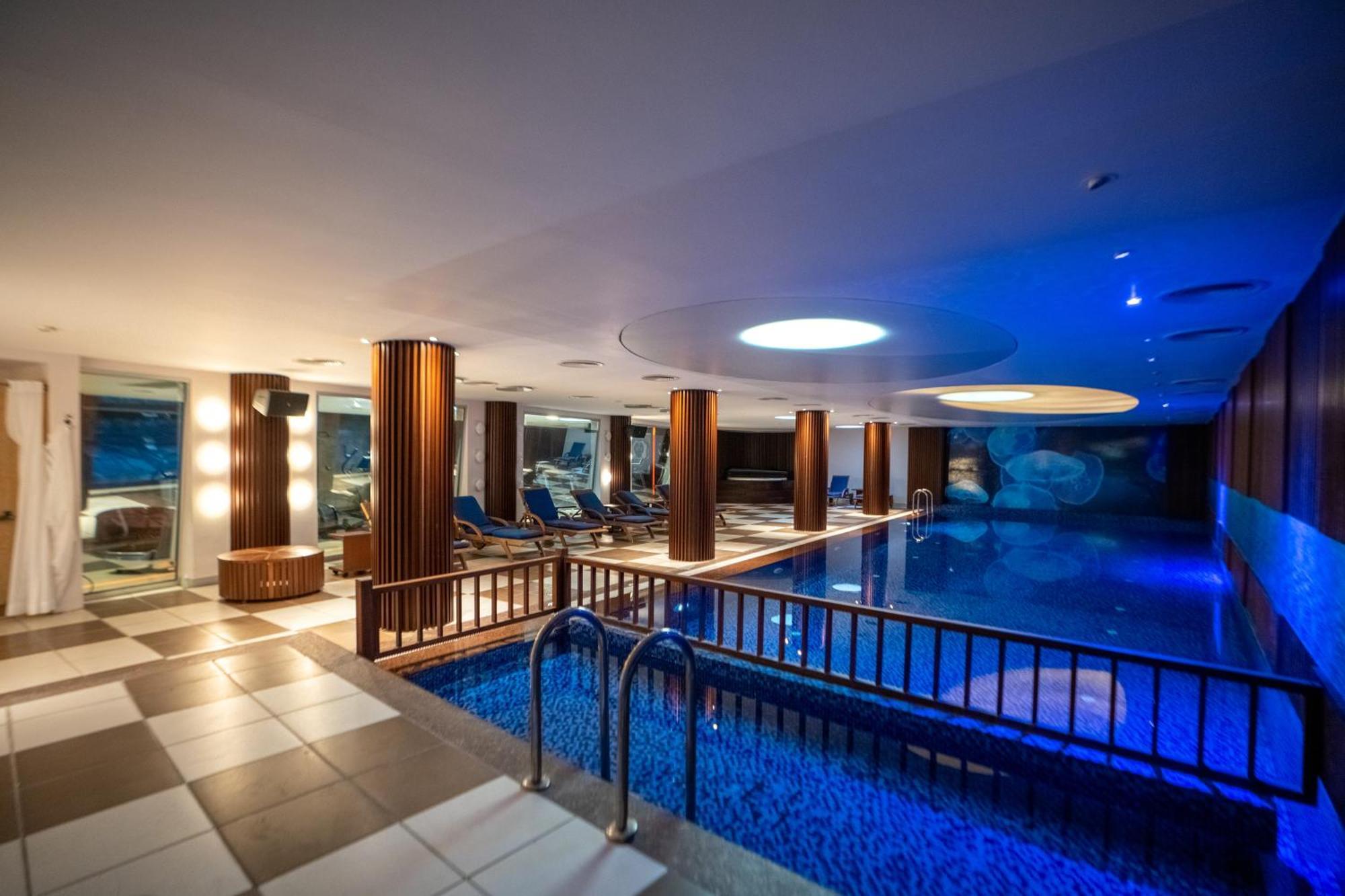Kuum & Hotel