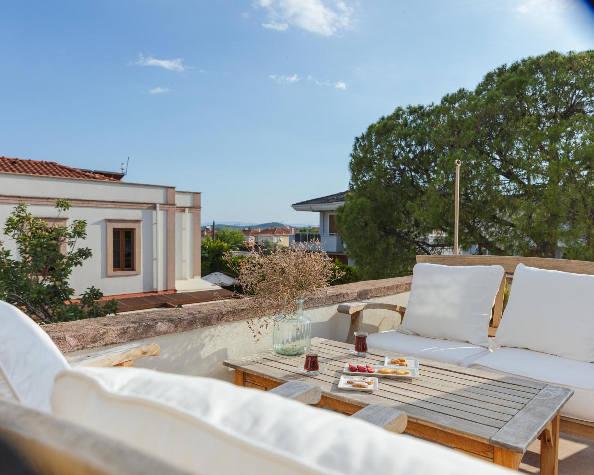 Hotel Elia Cunda By Ortunc 3*