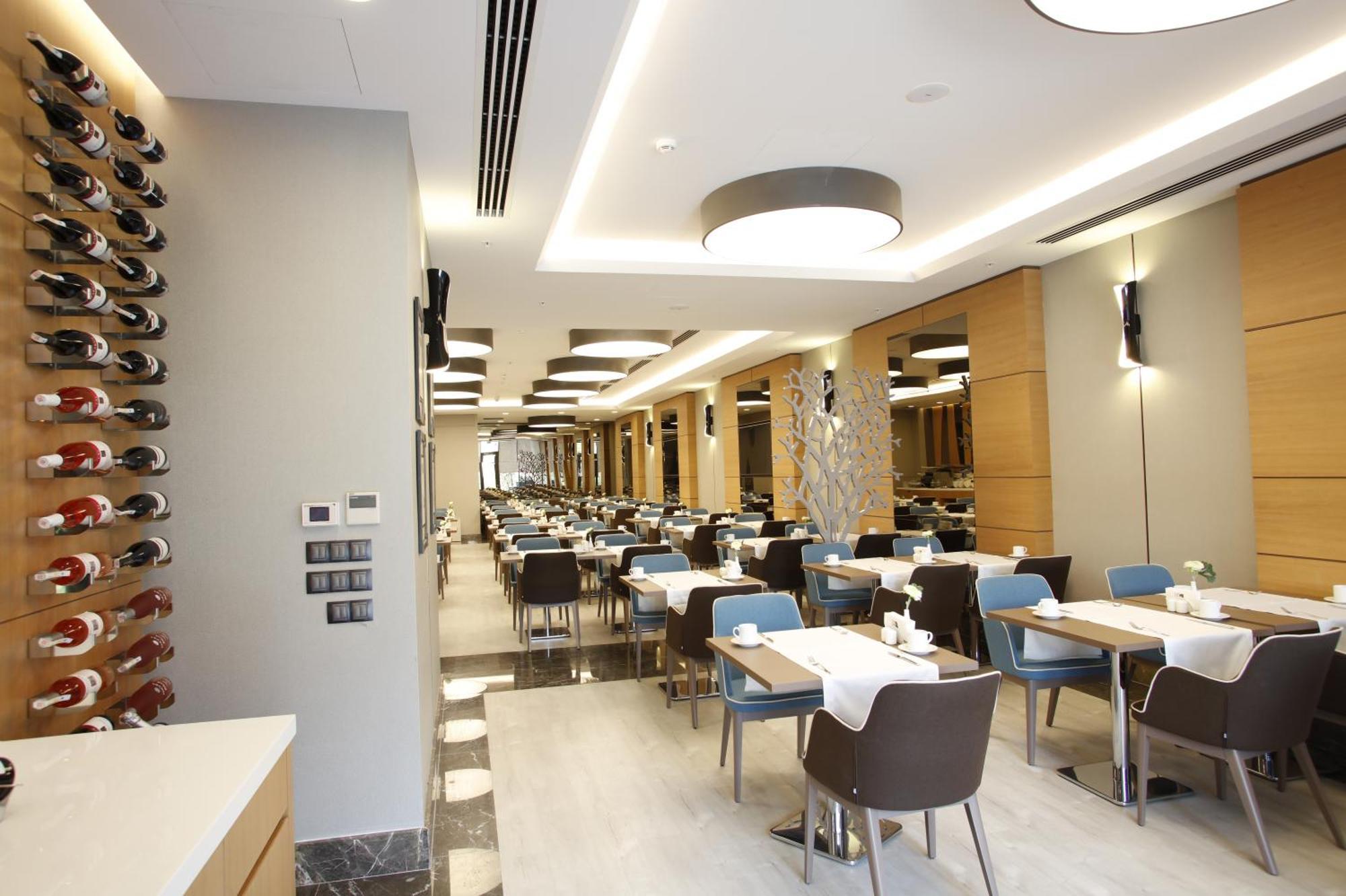 Mia Hotel
