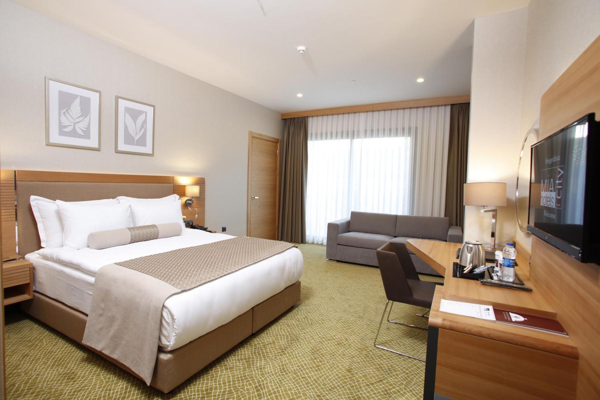Mia Hotel