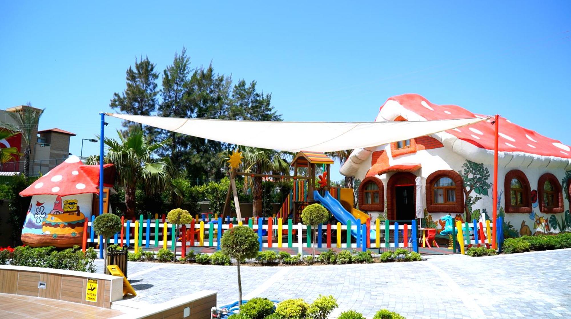 Hotel Luna Blanca & 5*