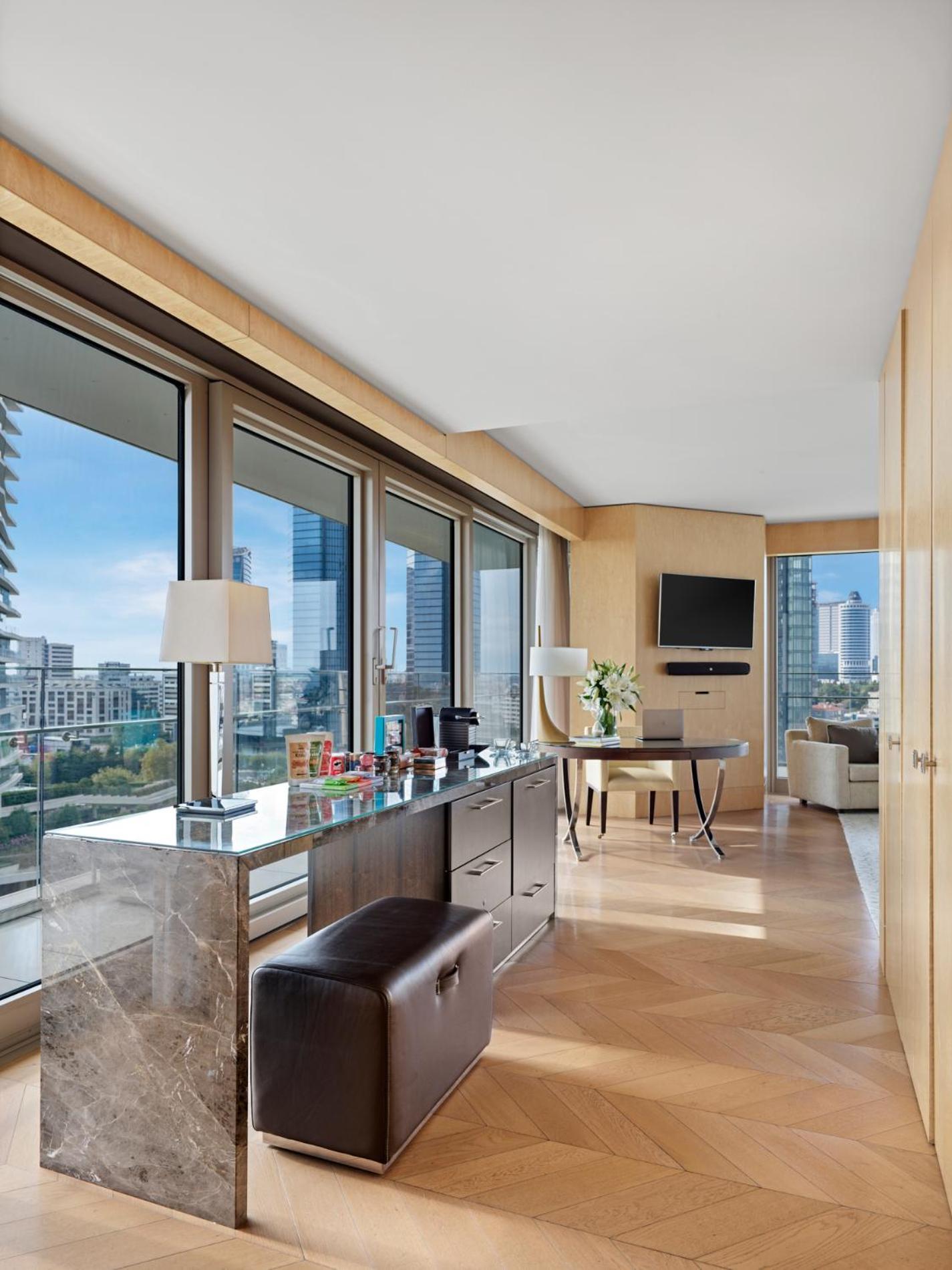 Hotel Raffles 5*