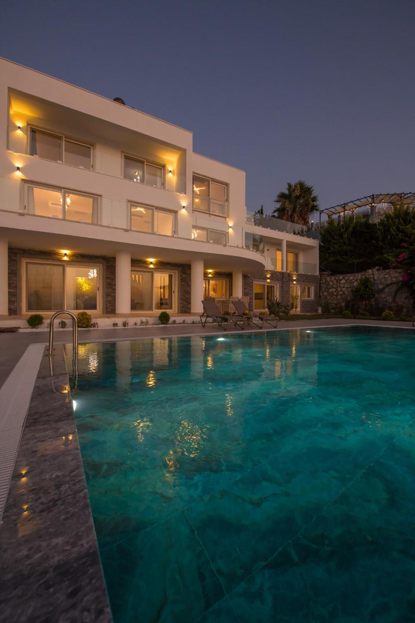 Bodrum'da Denize Sifir Muhtesem Boss 2 Milas