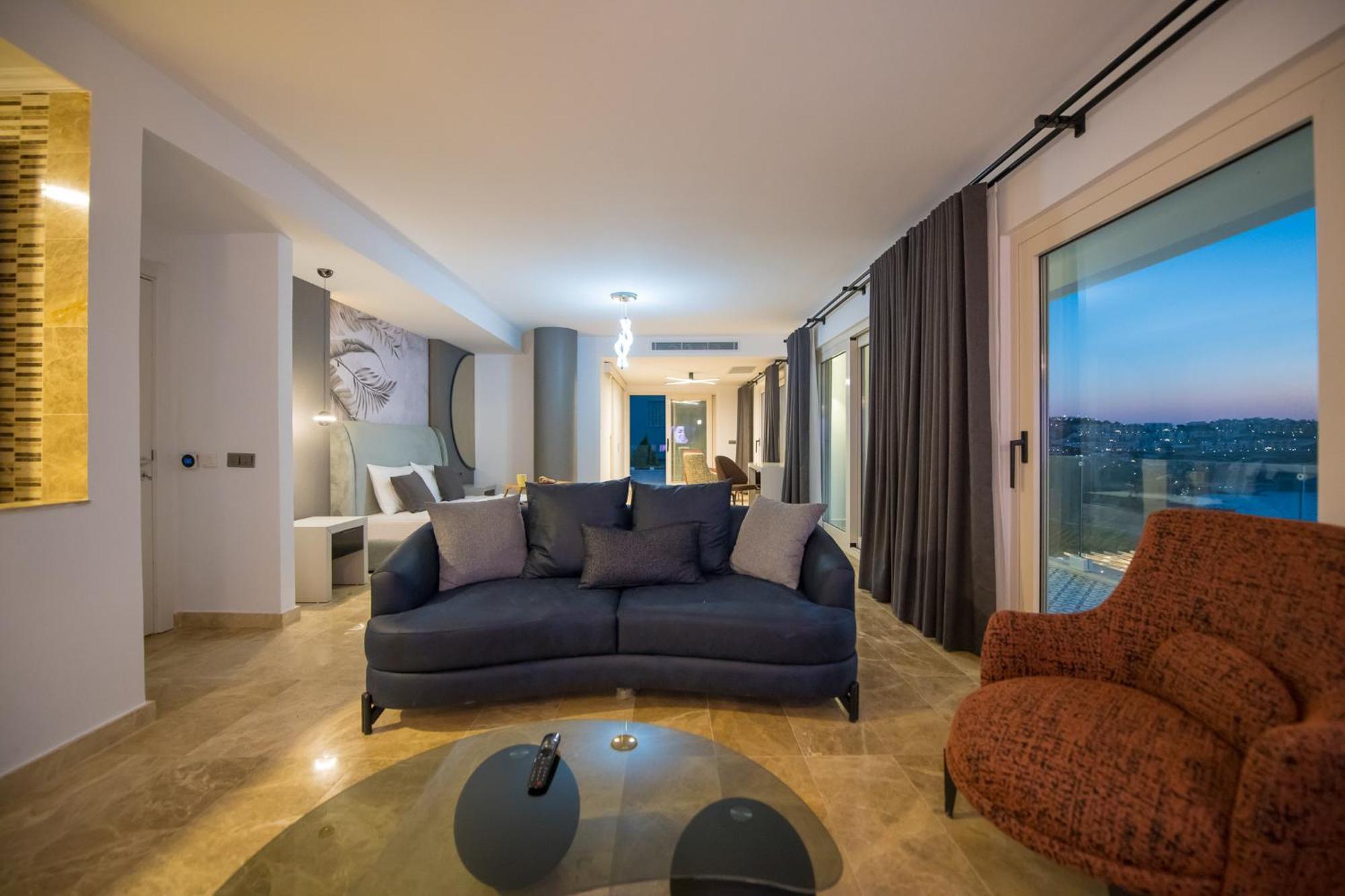 Bodrum'da Denize Sifir Muhtesem Boss 2