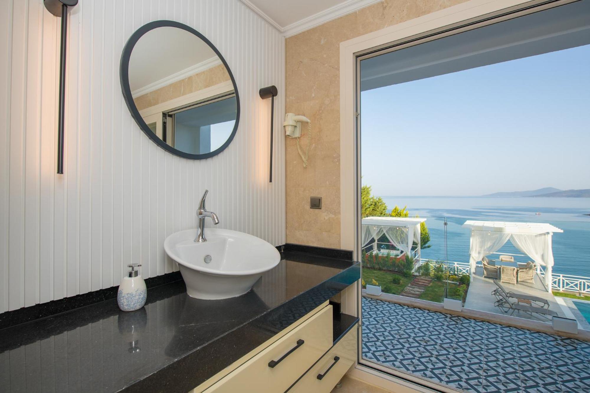 Bodrum'da Denize Sifir Muhtesem Boss 2 Villa Milas