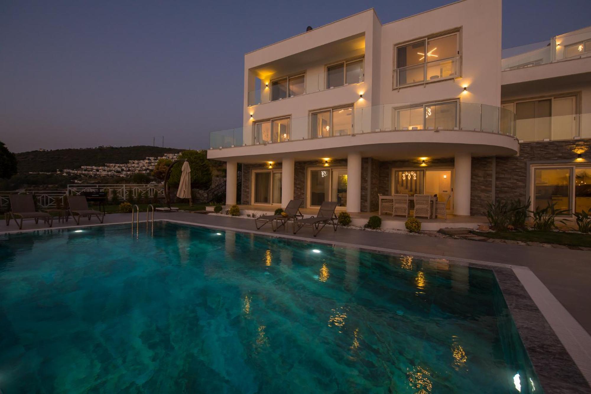 Bodrum'da Denize Sifir Muhtesem Boss 2 * Milas