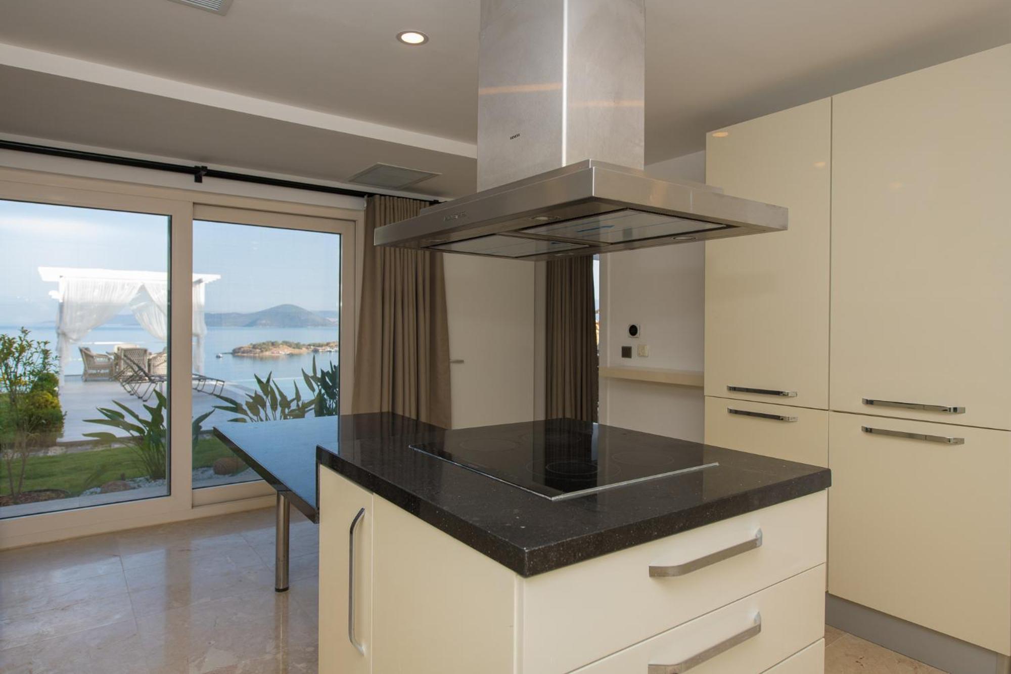 Bodrum'da Denize Sifir Muhtesem Boss 2 Villa *