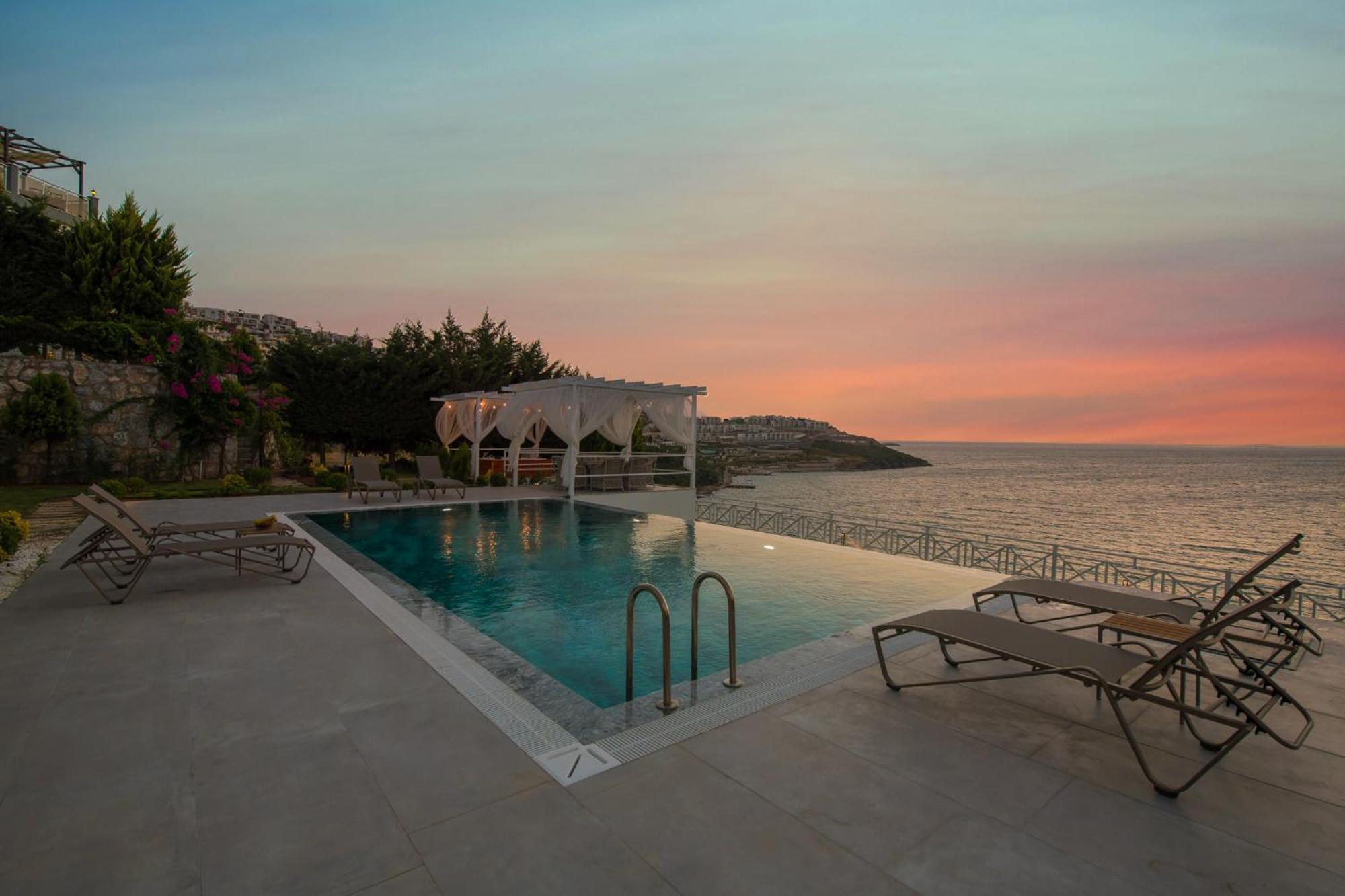 Bodrum'da Denize Sifir Muhtesem Boss 2 Villa Milas