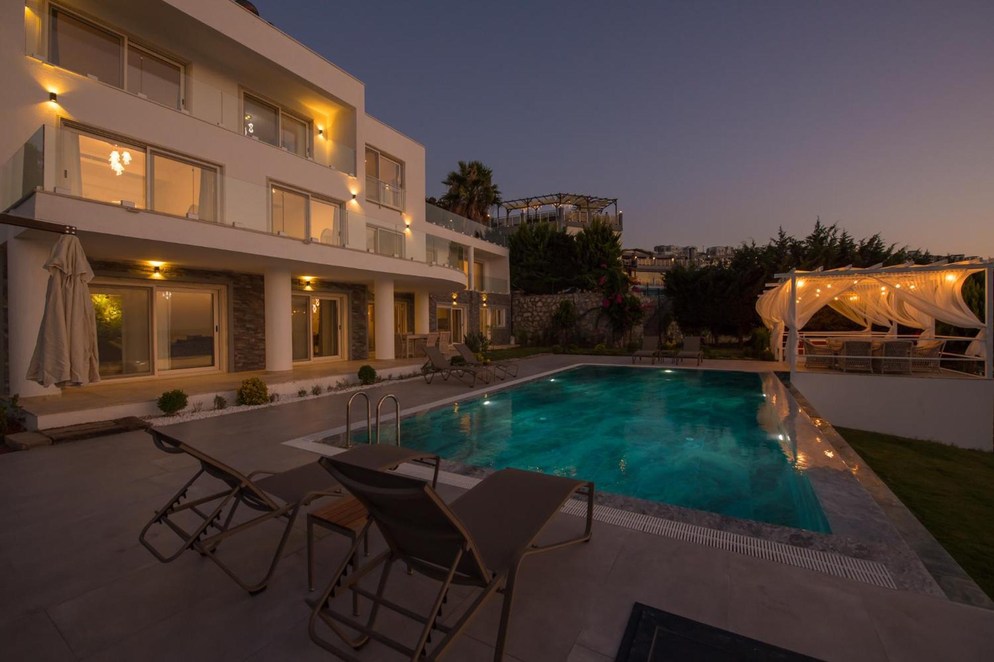 Bodrum'da Denize Sifir Muhtesem Boss 2