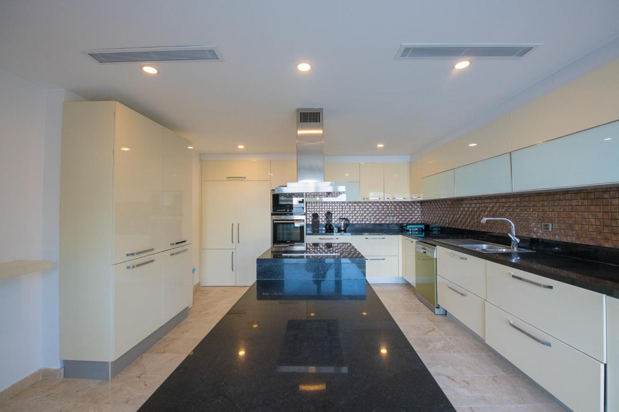 Bodrum'da Denize Sifir Muhtesem Boss 2 Villa