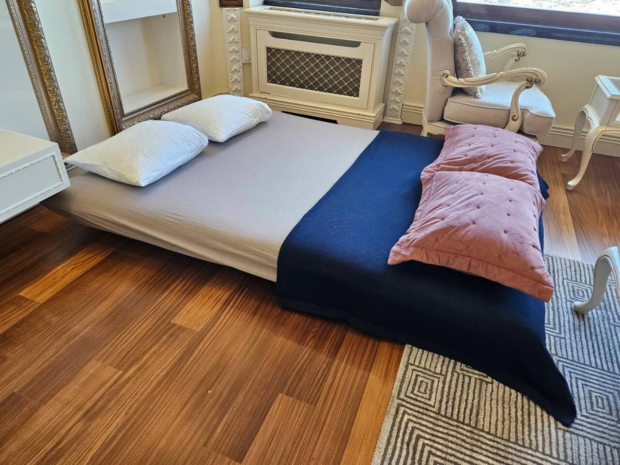 The Most Luxurious Apartment-the Flat New York