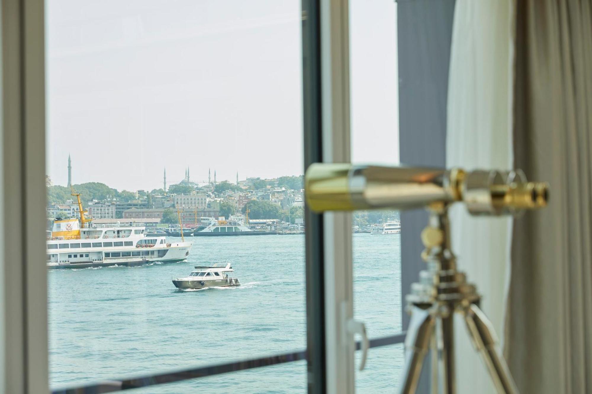The Peninsula Hotel