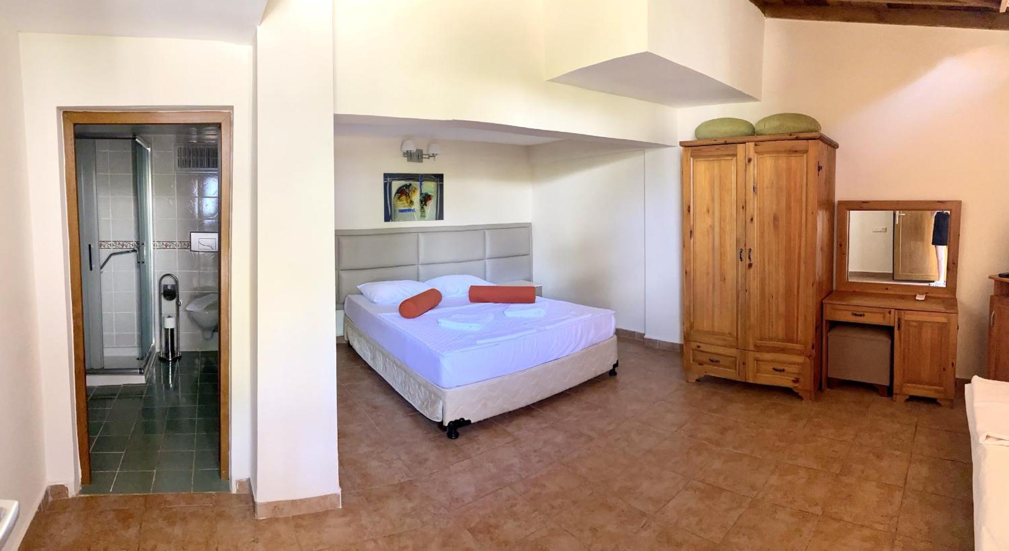 Hotel Ford 3*
