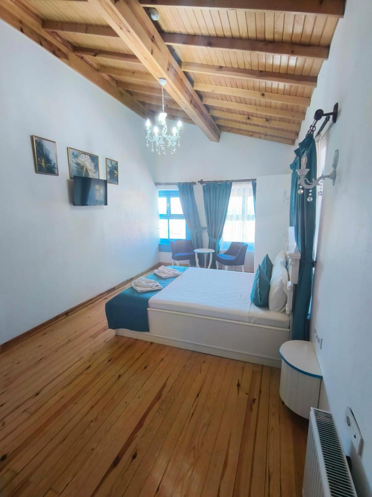 Mavi Hotel