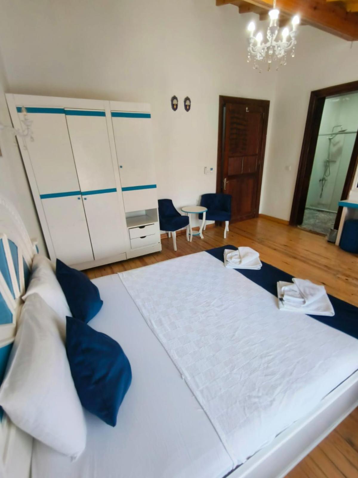 Mavi Hotel *