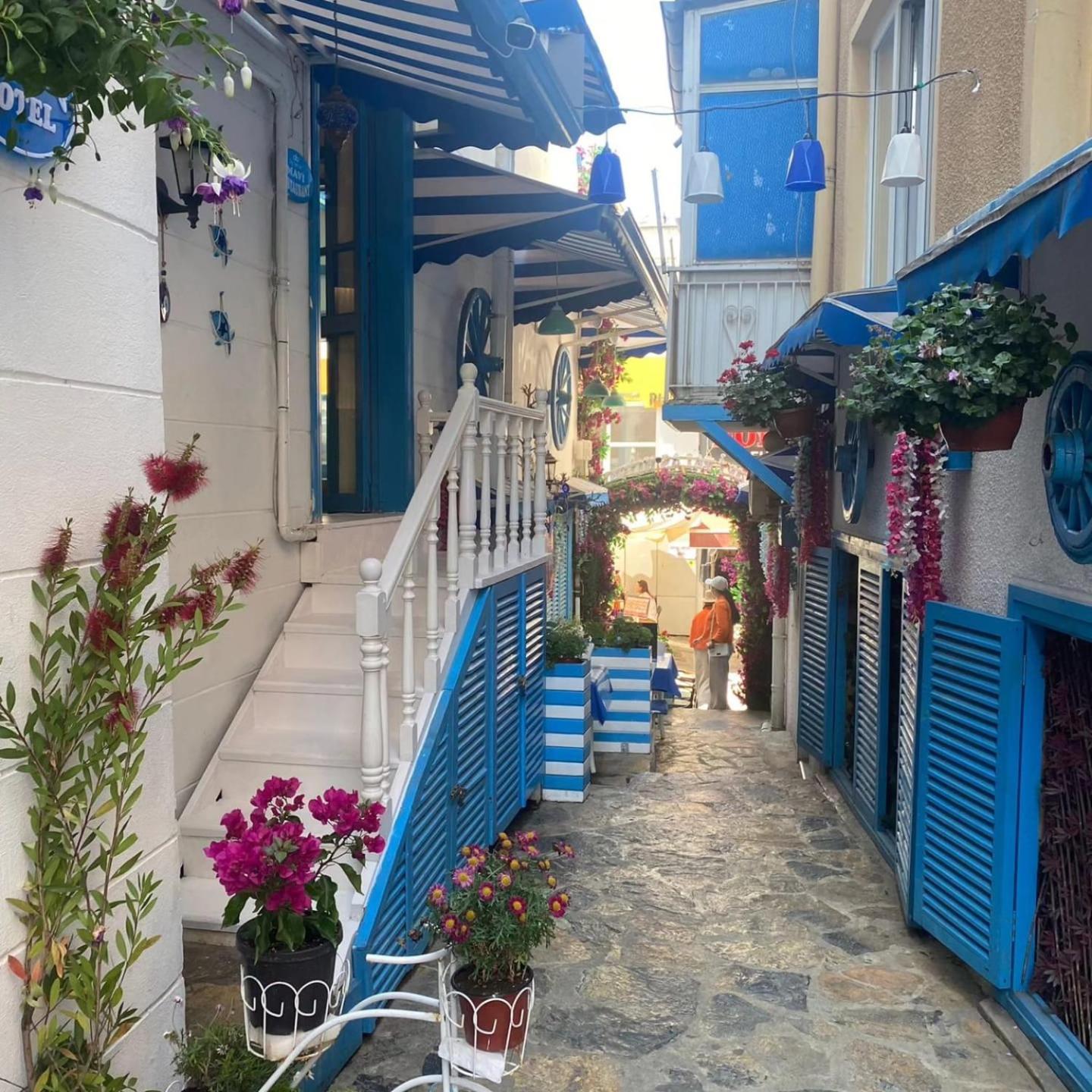 Mavi Hotel Adalar