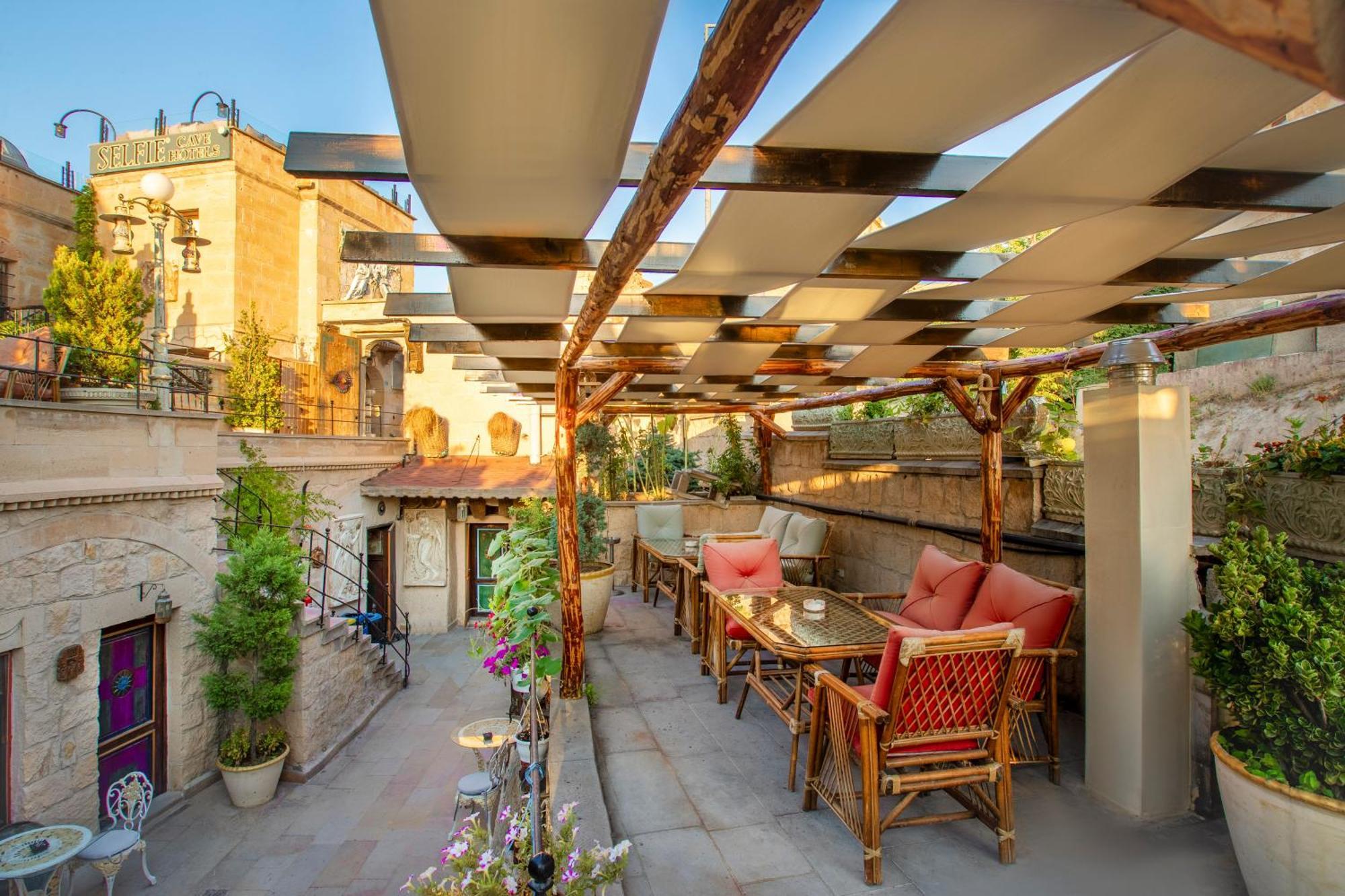Cappadocia Fairy Chimneys Selfie Cave - Special Class Hotel 5*