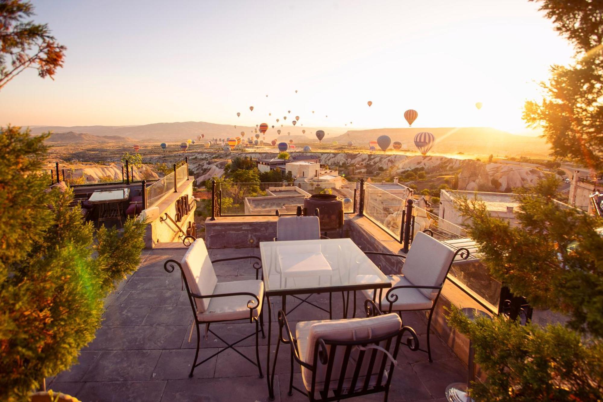 Cappadocia Fairy Chimneys Selfie Cave - Special Class Hotel Uchisar