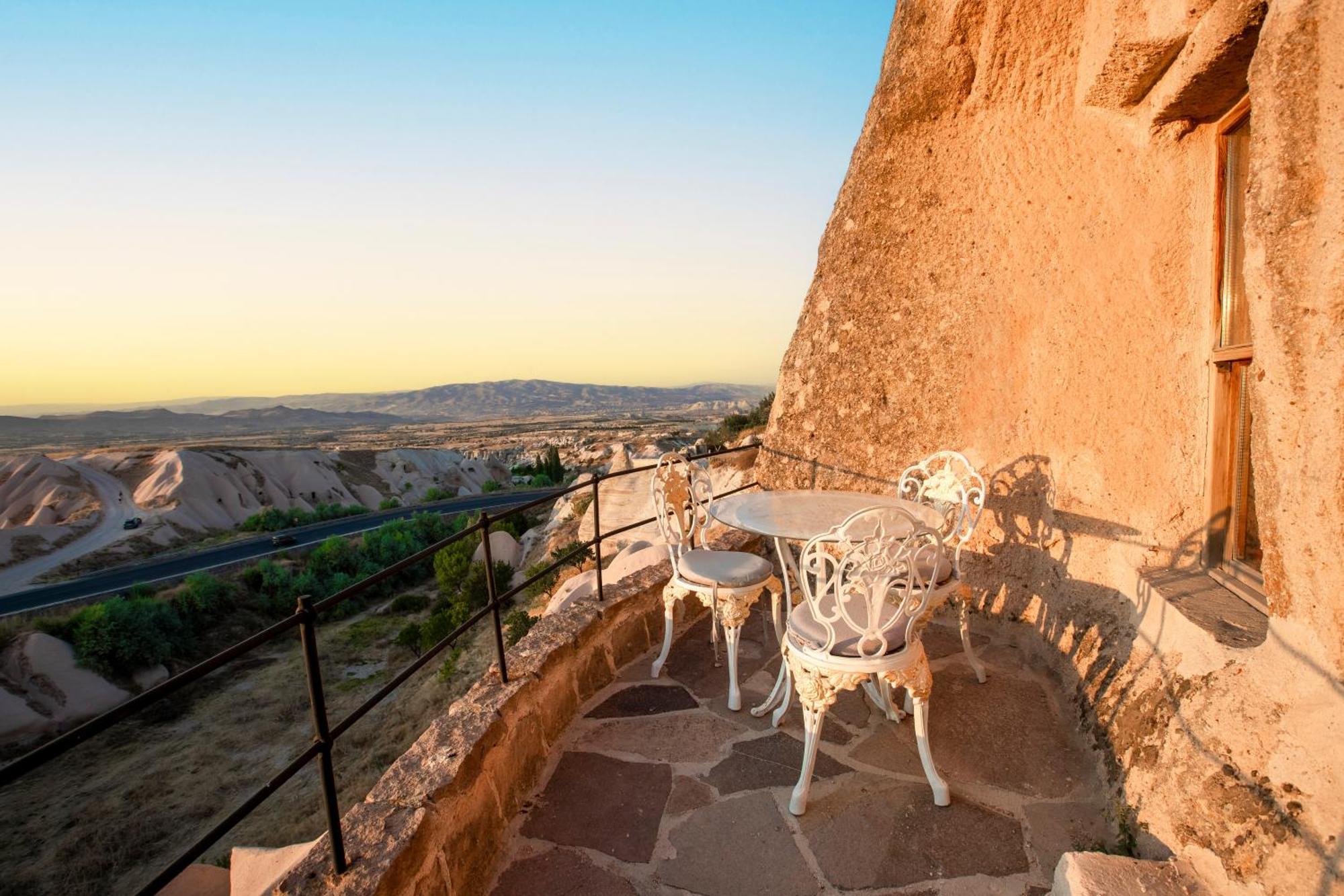 Cappadocia Fairy Chimneys Selfie Cave - Special Class Uchisar