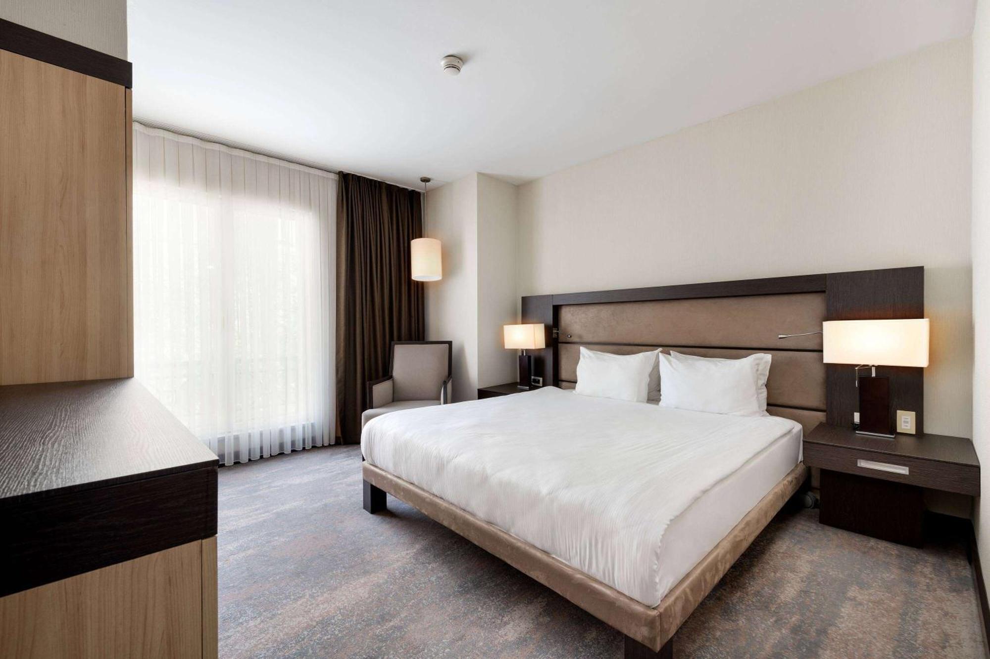 Ramada Plaza By Wyndham City Center (adults Only) 5*